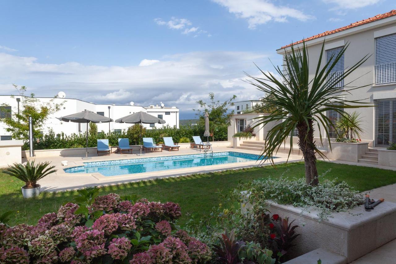 Luxury Apartments Vila Carissa Malinska Eksteriør bilde